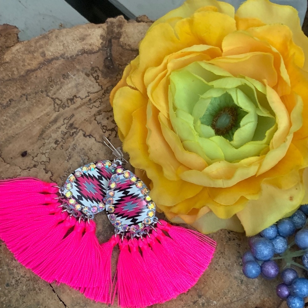 Metal Aztec earrings with hot pink fringe